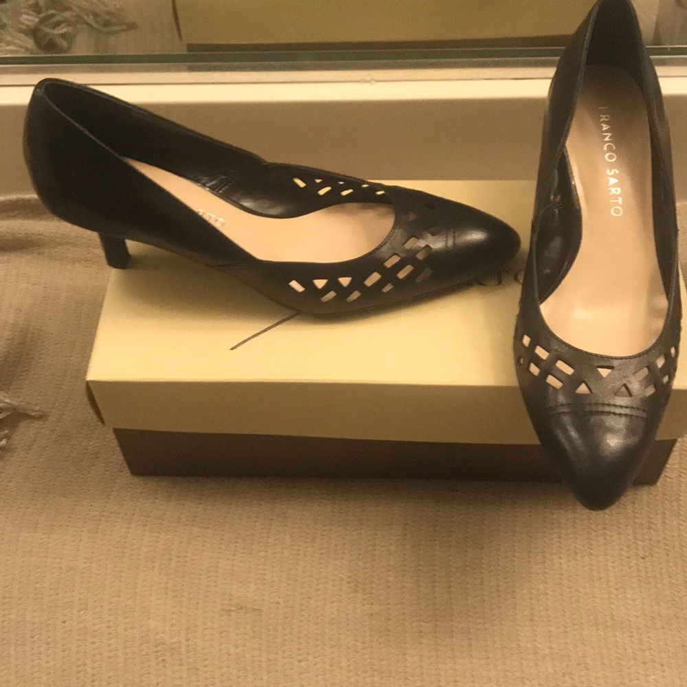 Franco Sarto Black Leather Rambler 6 M